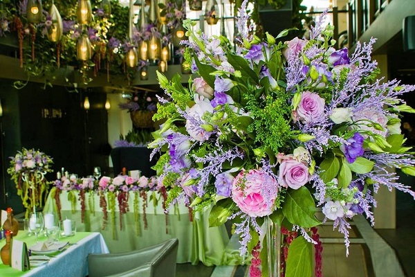 Идеи цветочных композиций на свадьбу